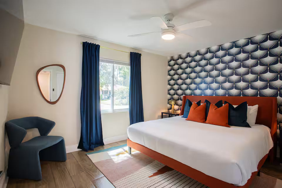 Stylish St Pete Bachelorette Stay with Spacious Group Layout