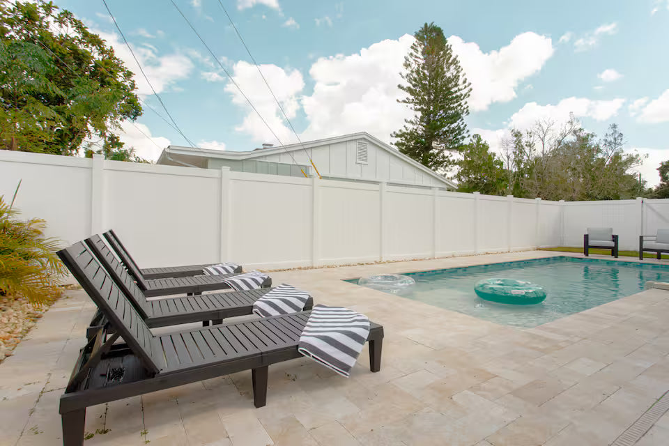Stylish St Pete Bachelorette Stay with Spacious Group Layout