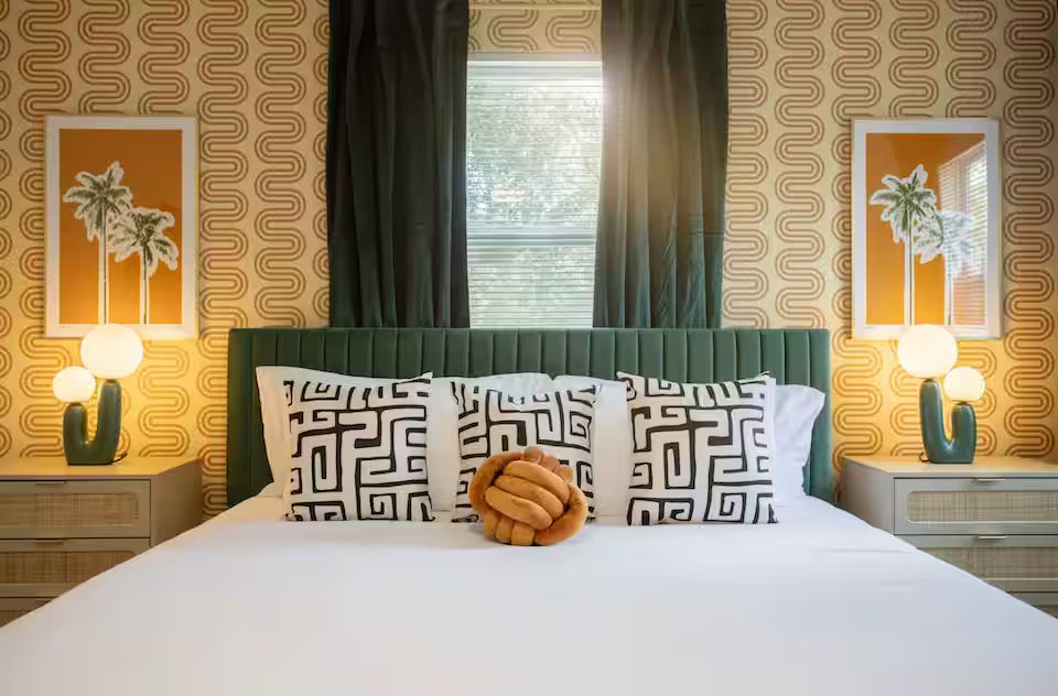 Stylish St Pete Bachelorette Stay with Spacious Group Layout