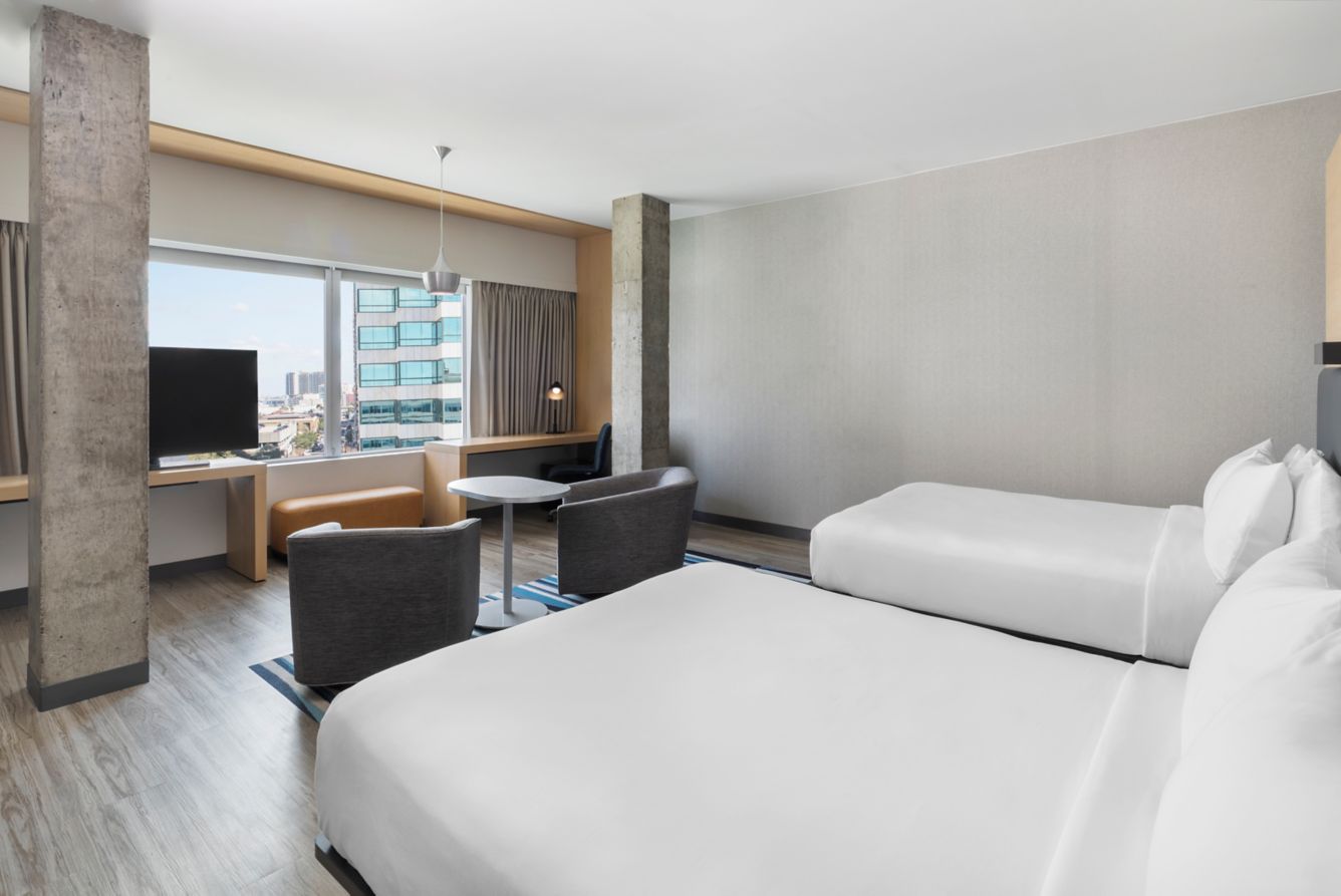 Aloft Tampa Downtown