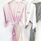 Mrs satin lace robes small text - robe Mrs satin lace